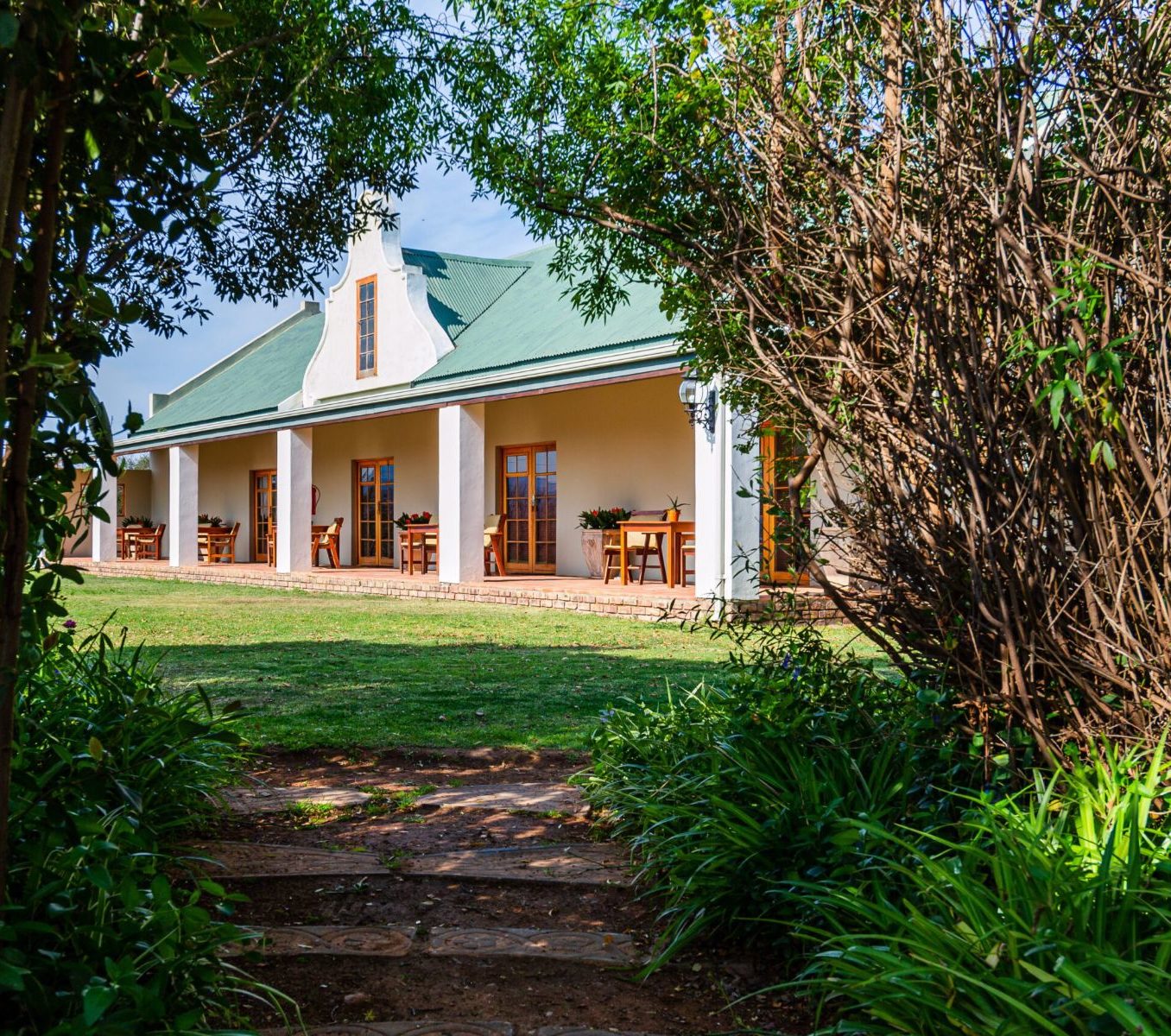 Rondreis Zuid-Afrika, Oudtshoorn, Mooiplaats Guest House, buitenaanzicht