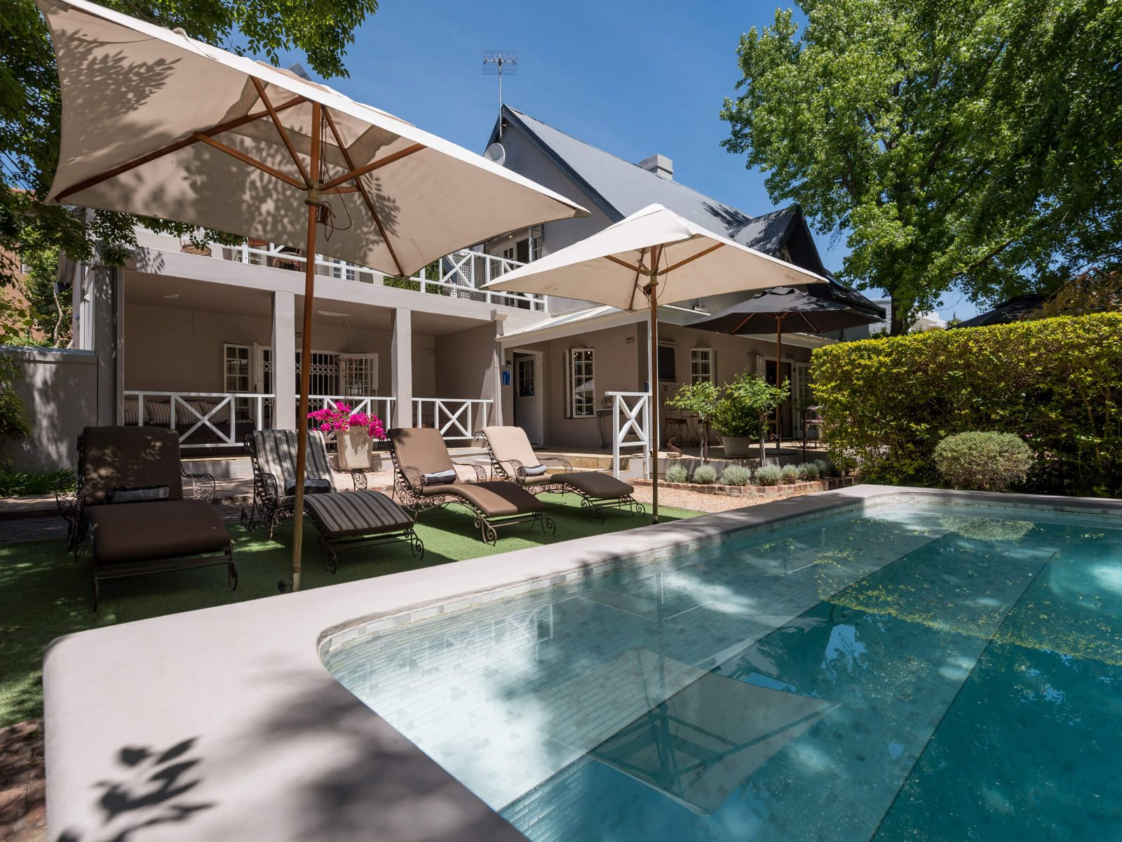 Rondreis Zuid-Afrika, Stellenbosch, Baruch Guest House, buitenaanzicht