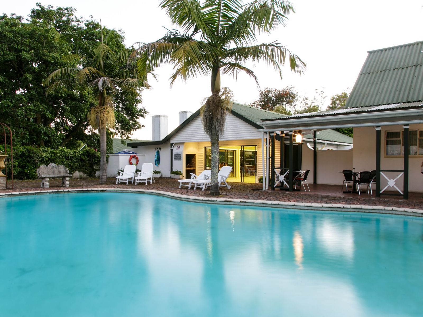 Rondreis Zuid-Afrika, Tsitsikamma, Tsitsikamma Village Inn, zwembad