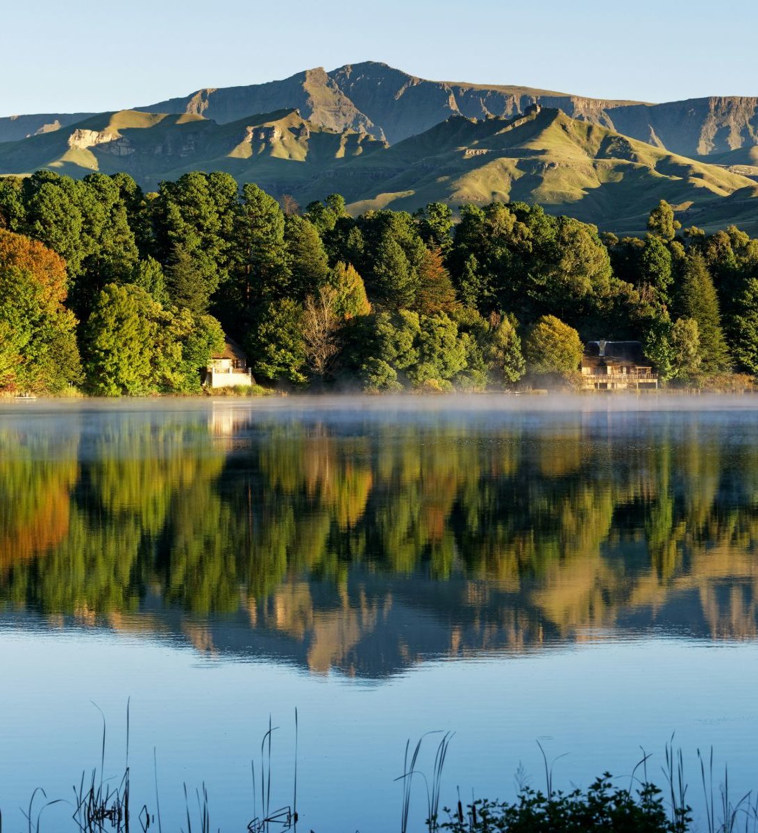 Rondreis Zuid-Afrika, Underberg, bergen met meer