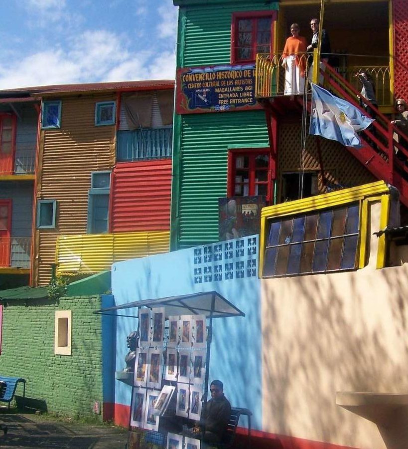 Rondreis Argentinië, Buenos Aires, kleurige huizen in de wijk La Boca