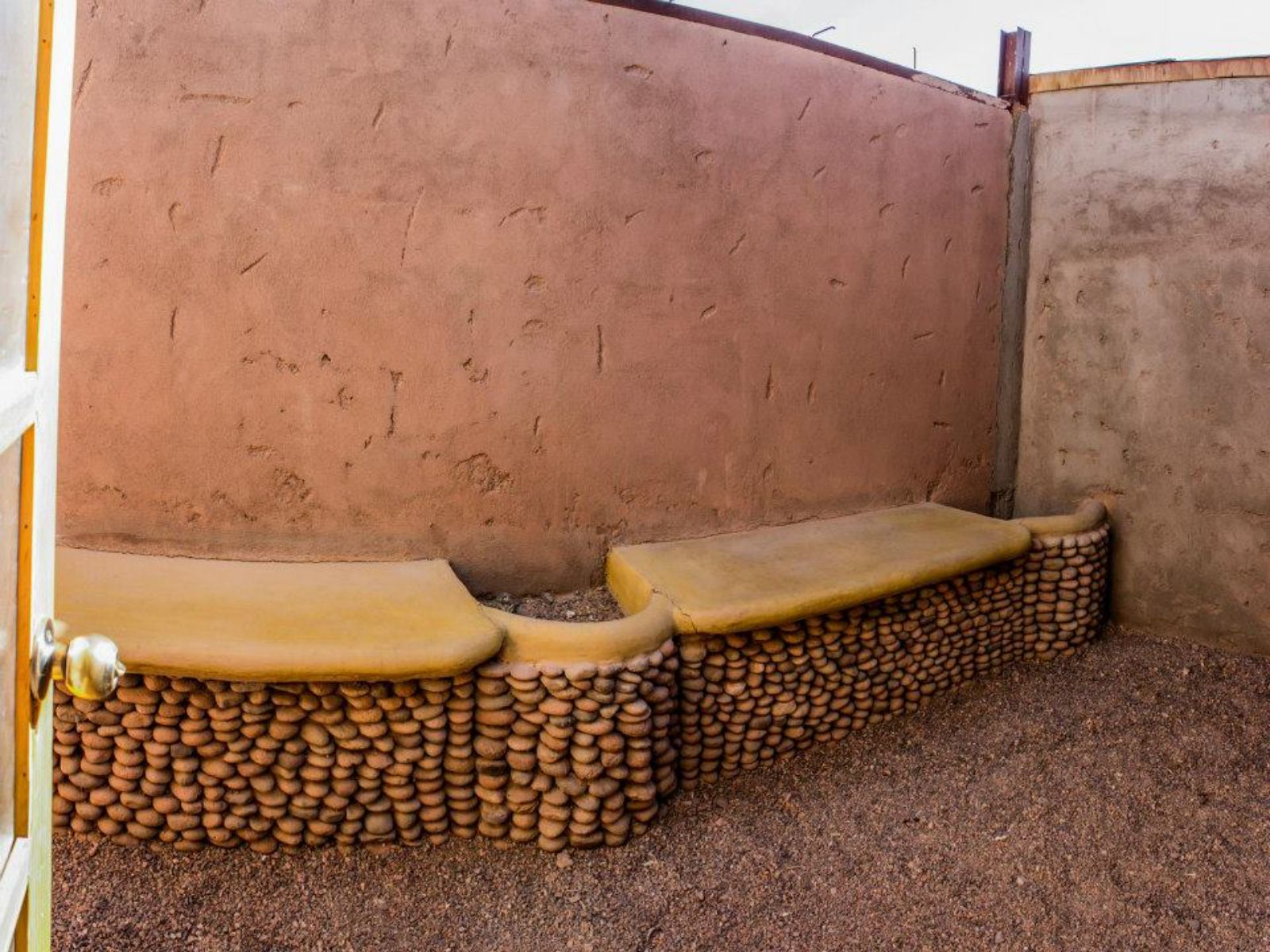 rondreis chili san pedro de atacama las dunas hotel patio