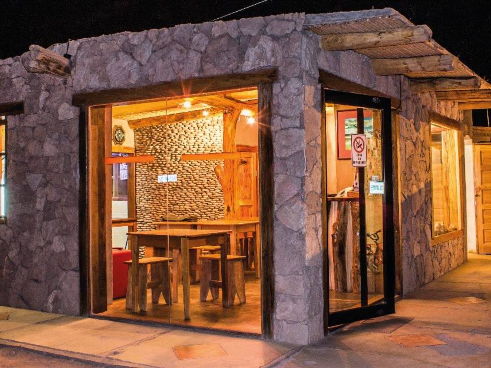 rondreis chili san pedro de atacama las dunas hotel buitenaanzicht