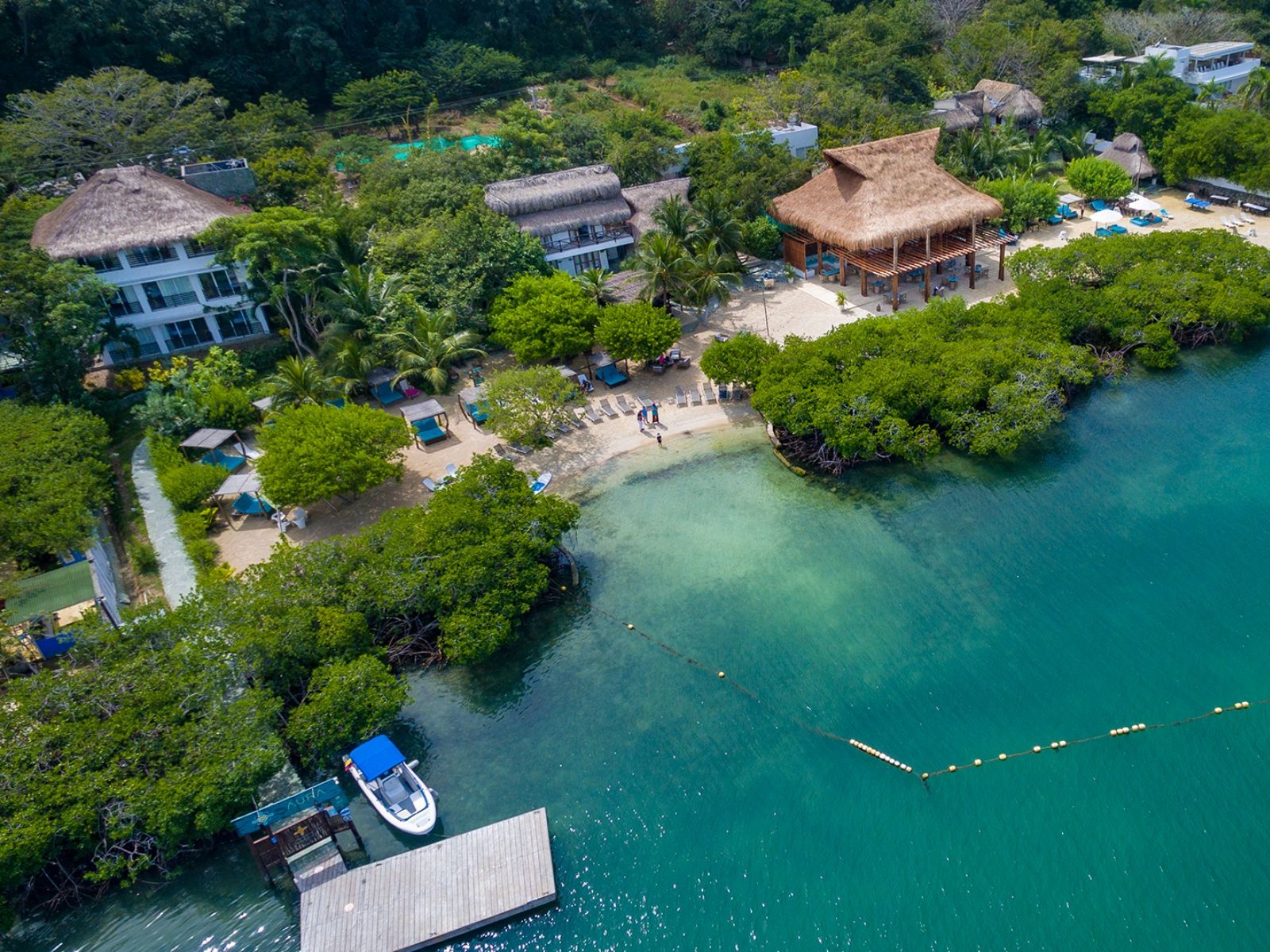 rondreis colombia isla de baru auro hotel by sport baru hotel bovenaanzicht1