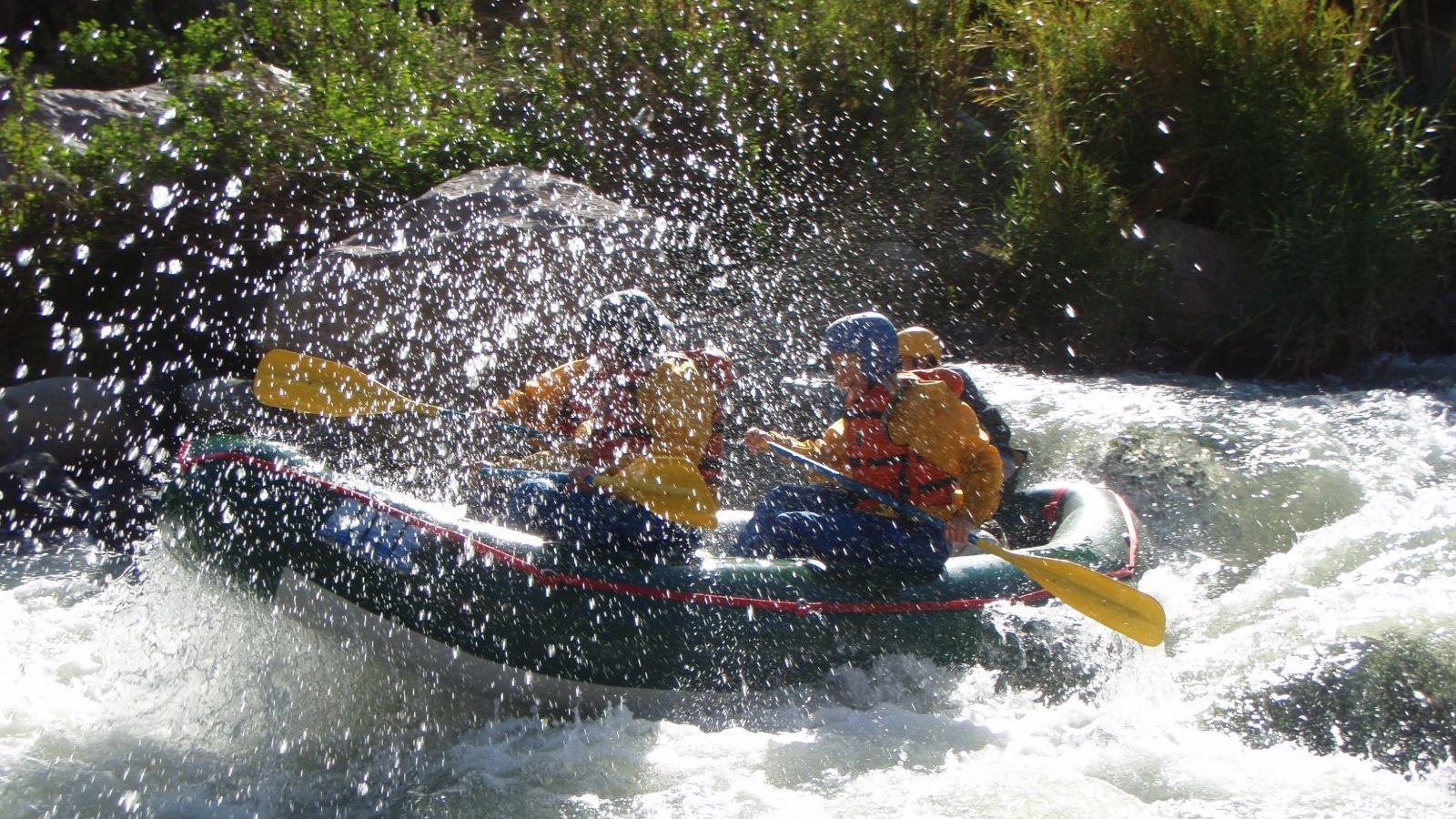 rondreis peru, arequipa, raften over de chili rivier