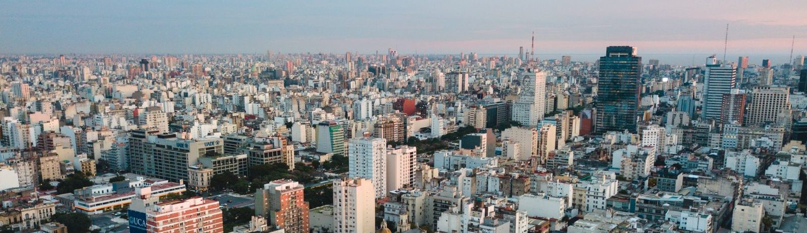 rondreis Argentinië, Buenos Aires boven aanzicht stad