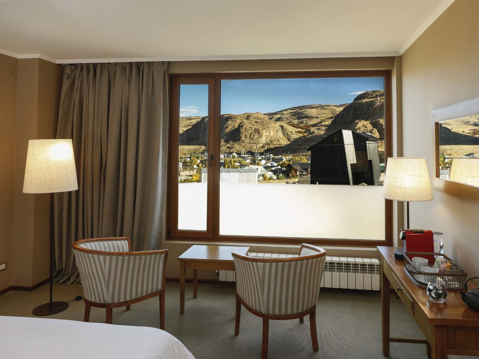 Rondreis Argentinië, El Chalten, Los Cerros Boutique hotel, uitzicht raam