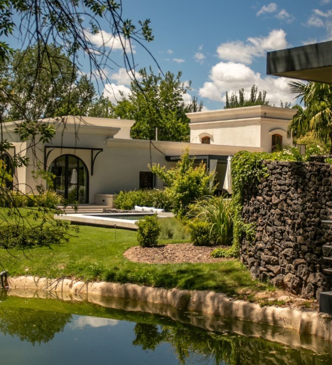 Rondreis Argentinië, Mendoza, Susana Balbo Winemakers house, buitenaanzicht hotel