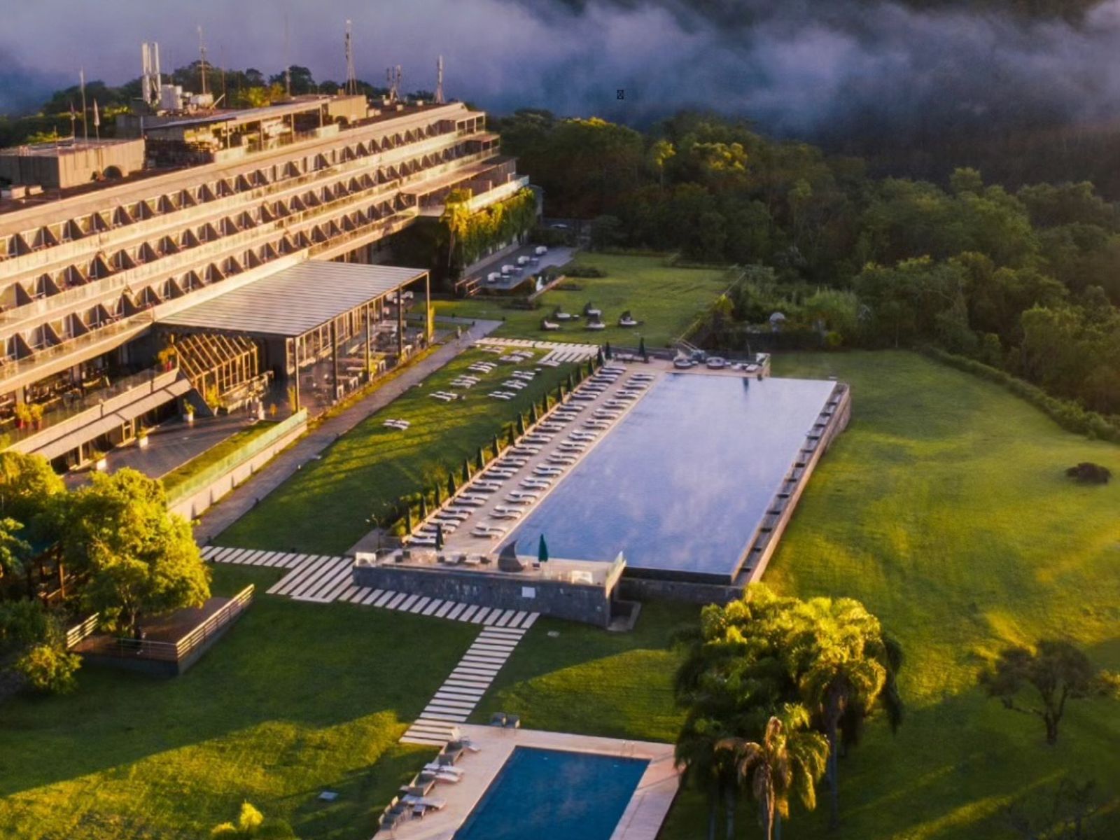 Rondreis Argentinië, Puerto Iguazu, Gran Melia Iguazu, bovenaanzicht hotel