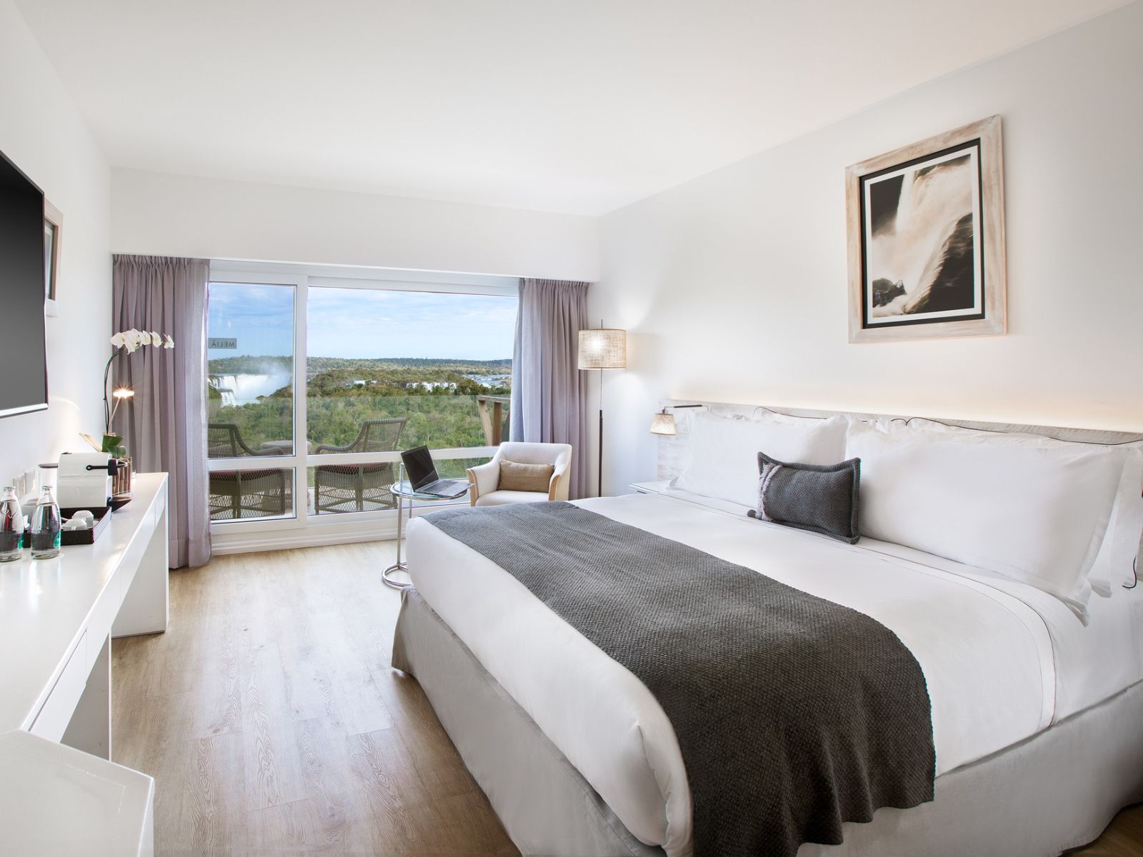 Rondreis Argentinië, Puerto Iguazu, Gran Melia Iguazu, tweepersoonskamer met balkon