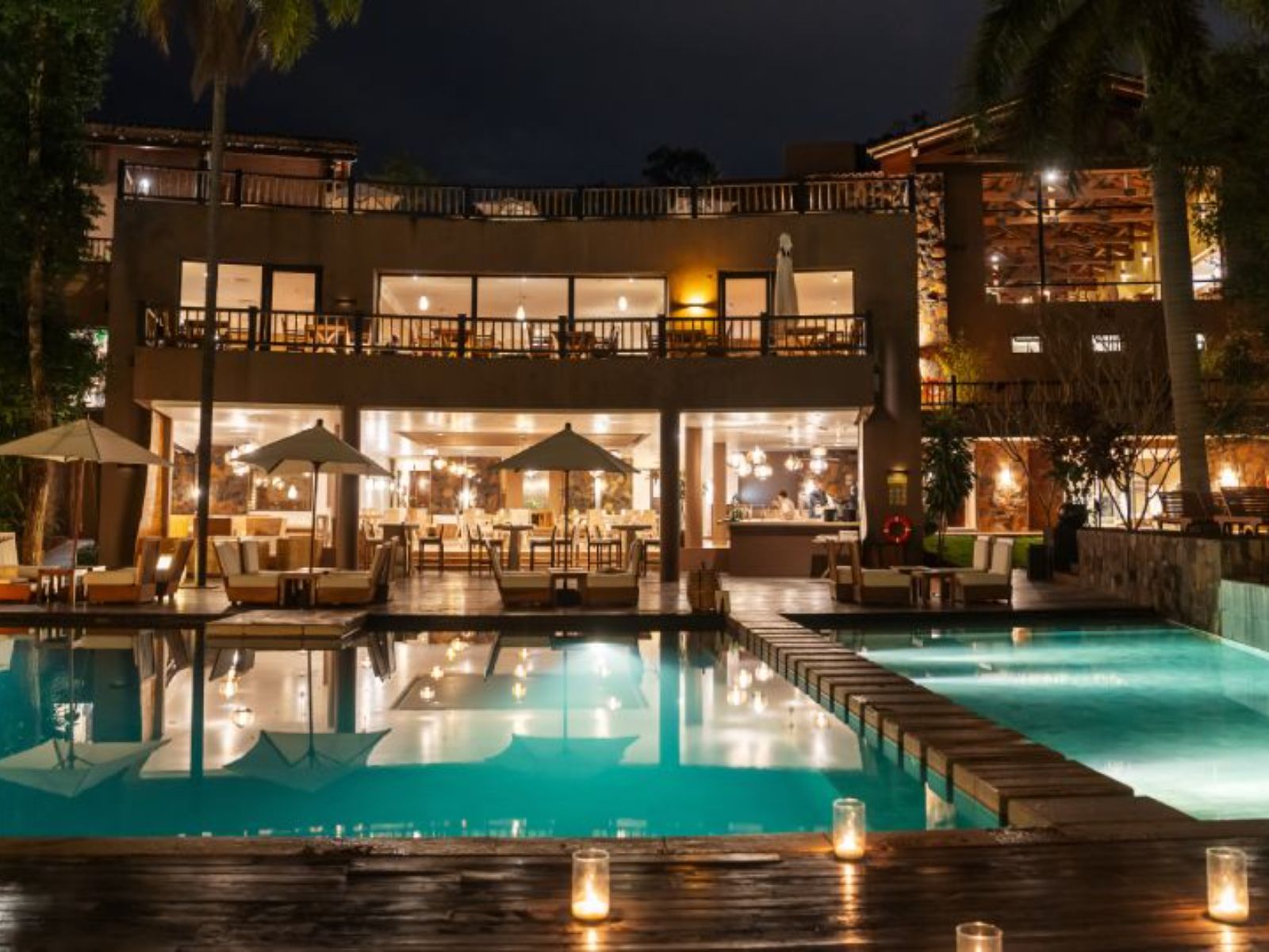 Rondreis Argentinië, Puerto Iguazu, LOI Suites, buitenaanzicht hotel