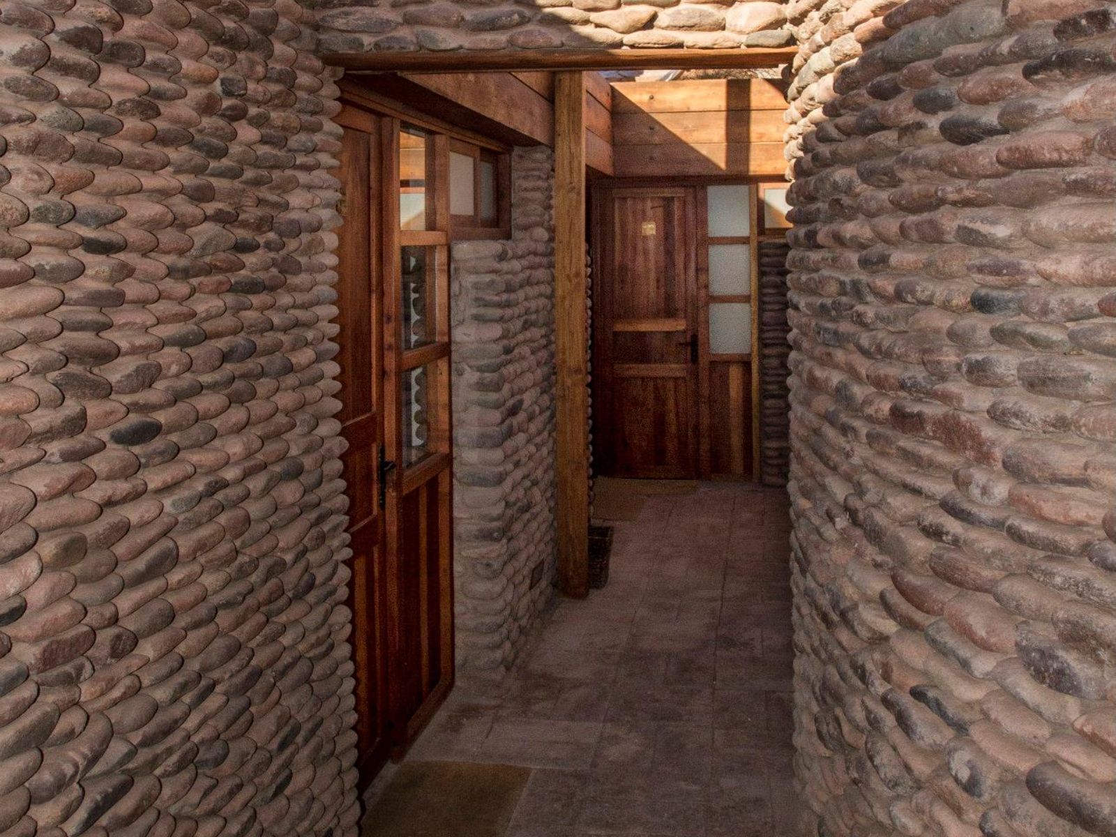 Rondreis Chili, San Pedro de Atacama, Terrantai Lodge, gangpad