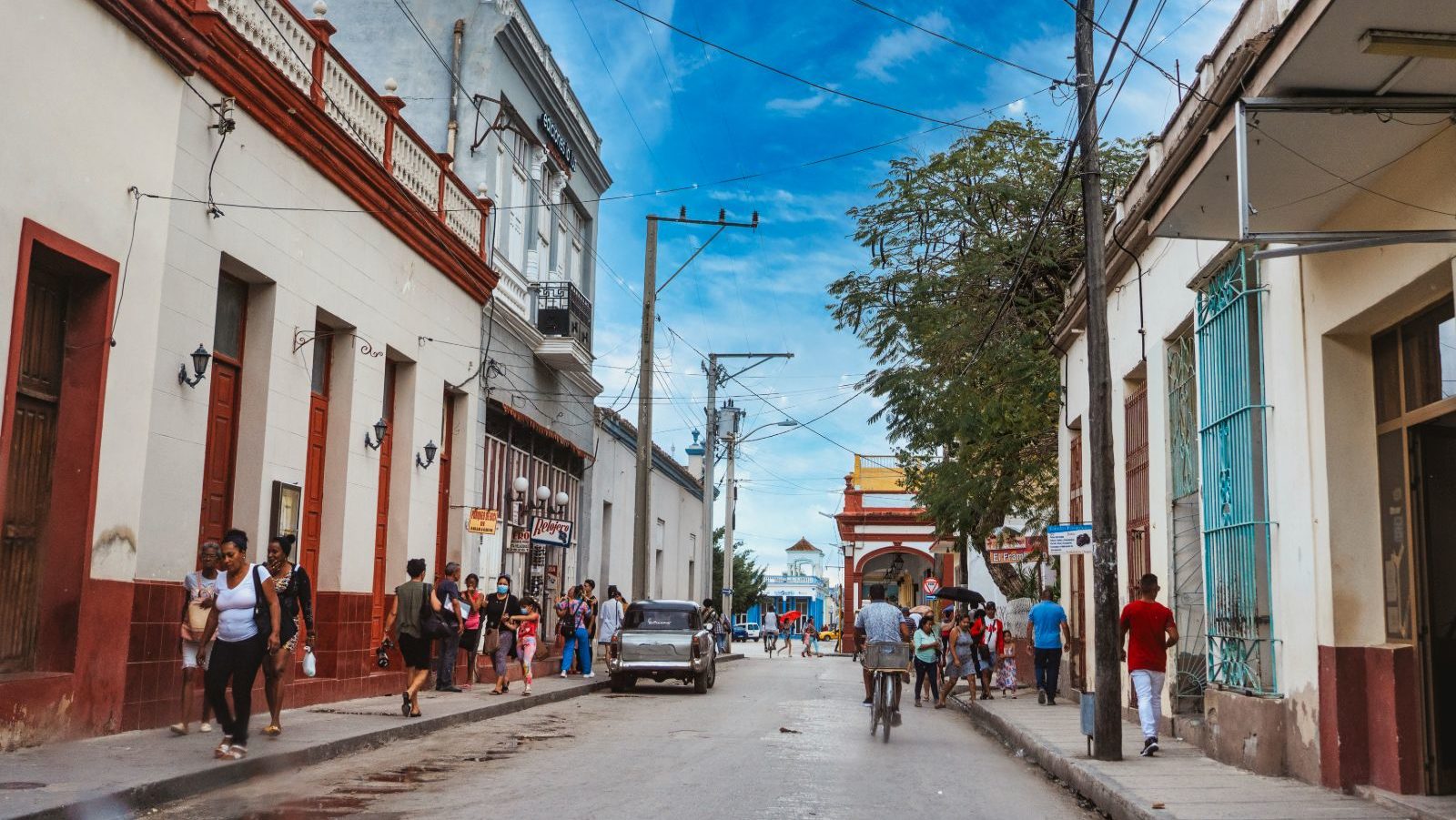 rondreis cuba hoogtepunt holguin - straatbeeld