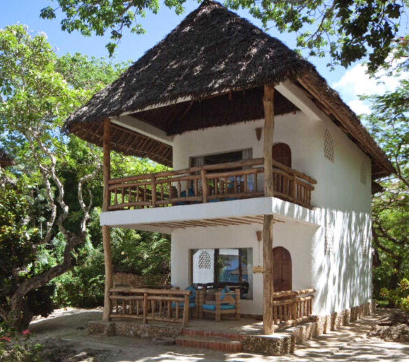 Rondreis Kenia, Diani Beach, Waterlovers Beach Resort, buitenaanzicht huisje