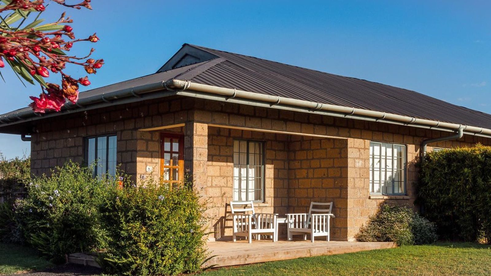 Rondreis Kenia, Nanyuki, Soames Hotel, buitenaanzicht