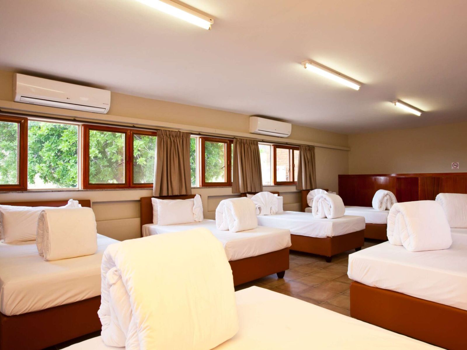 Rondreis Namibië, Mariental, Hardap Resort, slaapzaal