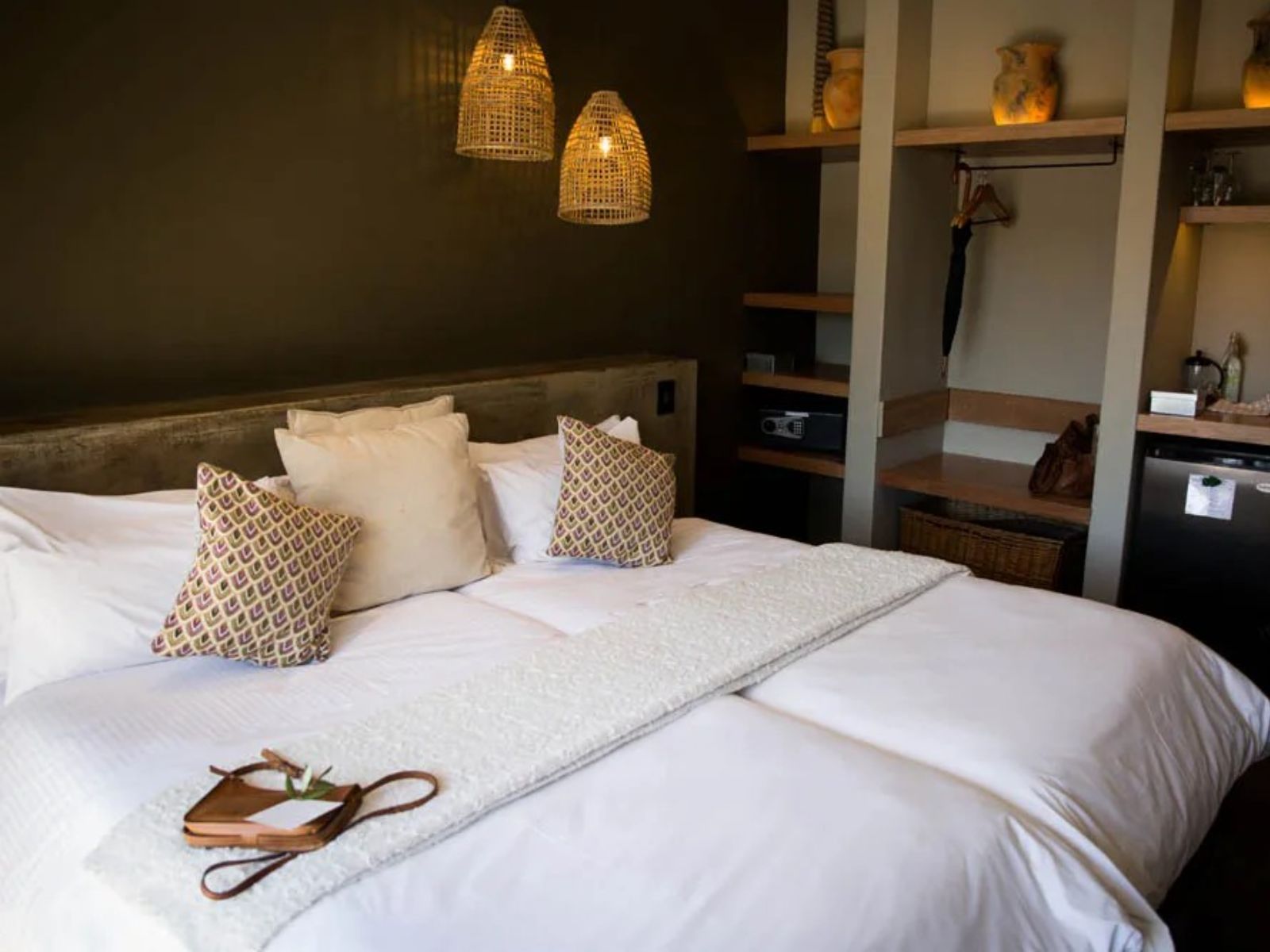 Rondreis Namibië, Windhoek, Olive Grove Guest House, tweepersoonsbed