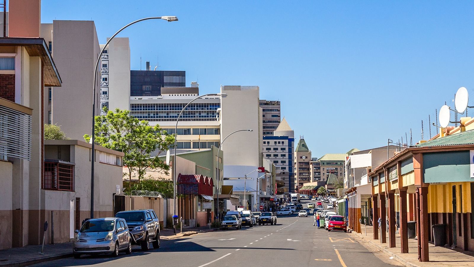 Rondreis Namibië, Windhoek, weg centrum windhoek