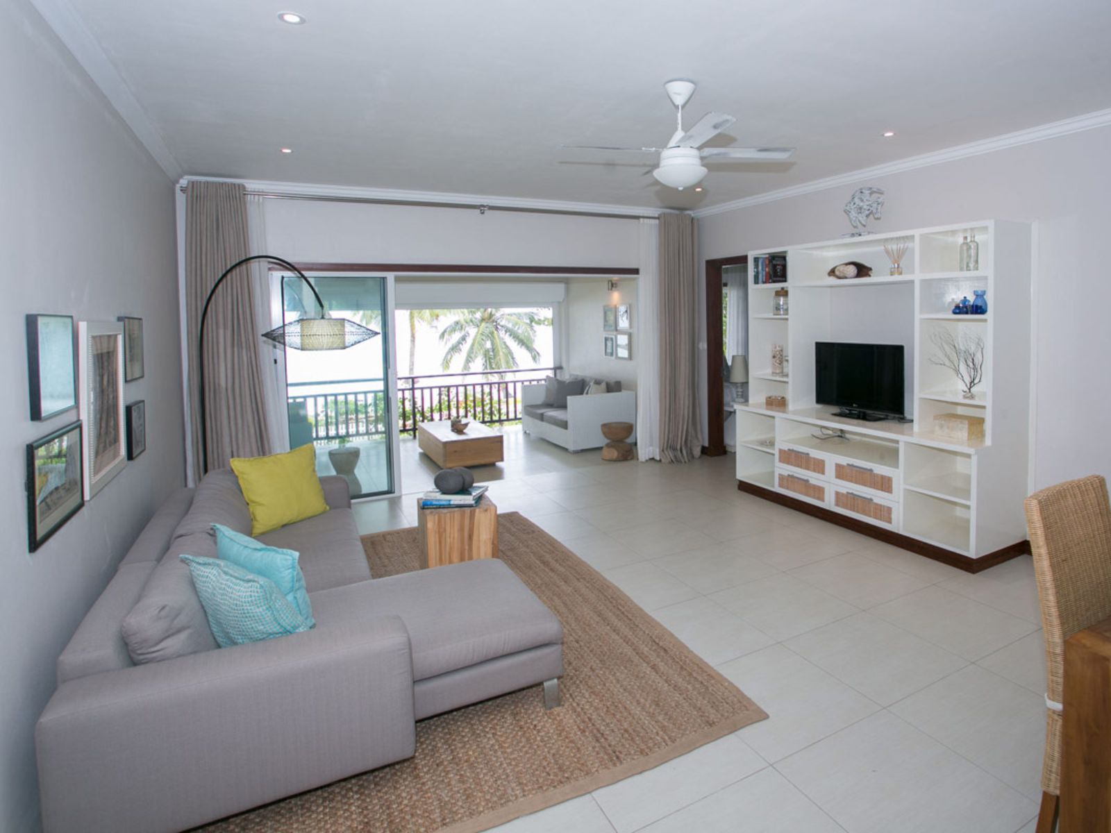Rondreis Seychellen, Mahé, Sables d'Or Luxury Apartments, woonkamer
