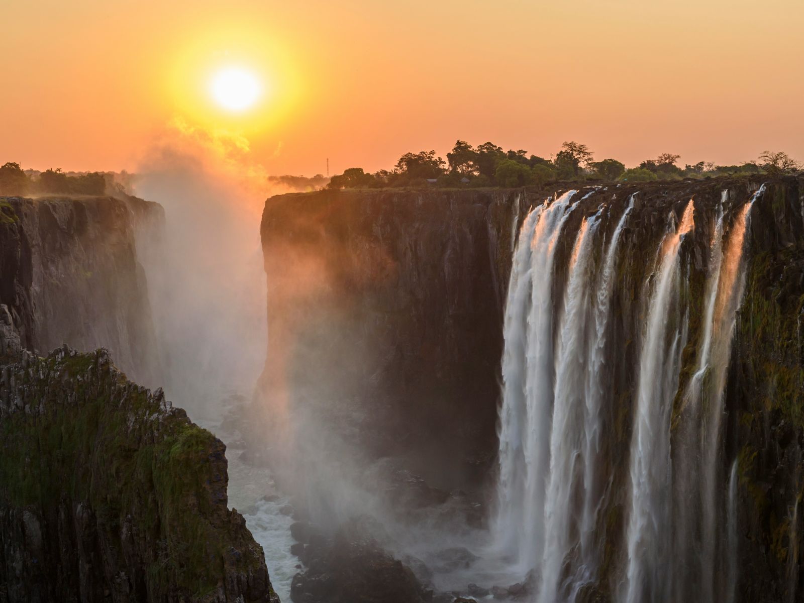 Rondreis Zimbabwe, Victoria Falls, zonsondergang