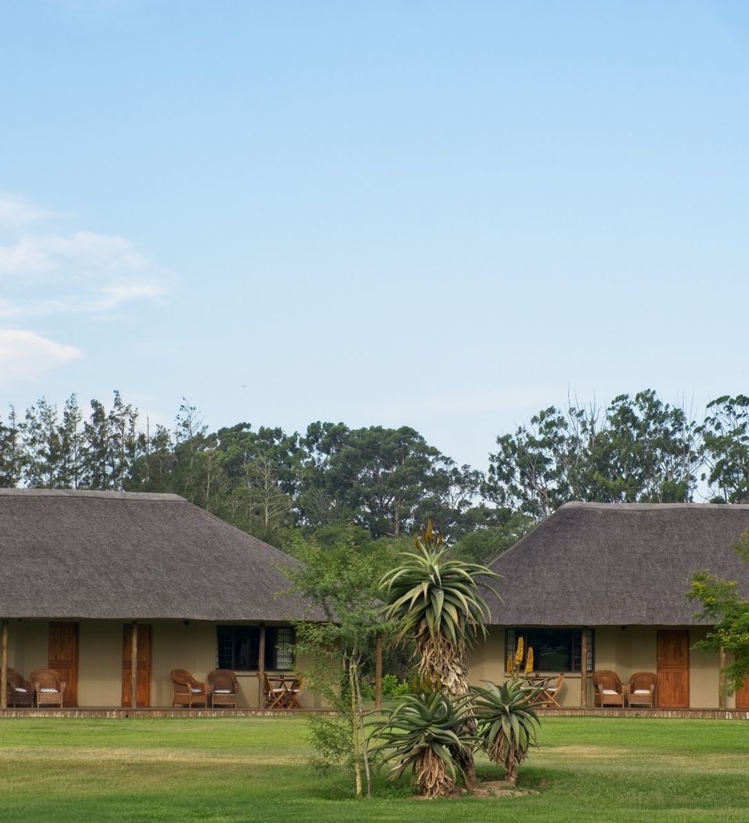 Rondreis Zuid-Afrika, Addo, Chrislin African Lodge, buitenaanzicht lodges