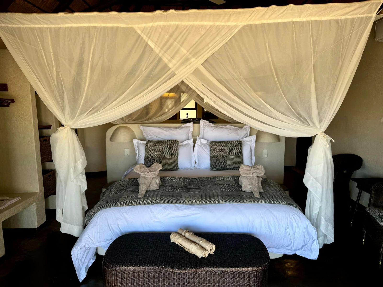 Rondreis Zuid-Afrika, Balule Game Reserve, Nyati Game Lodge, tweepersoonsbed