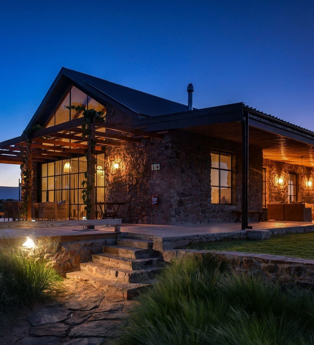 Rondreis Zuid-Afrika, Clanwilliam, Simbavati Cederberg Ridge, buitenaanzicht hotel
