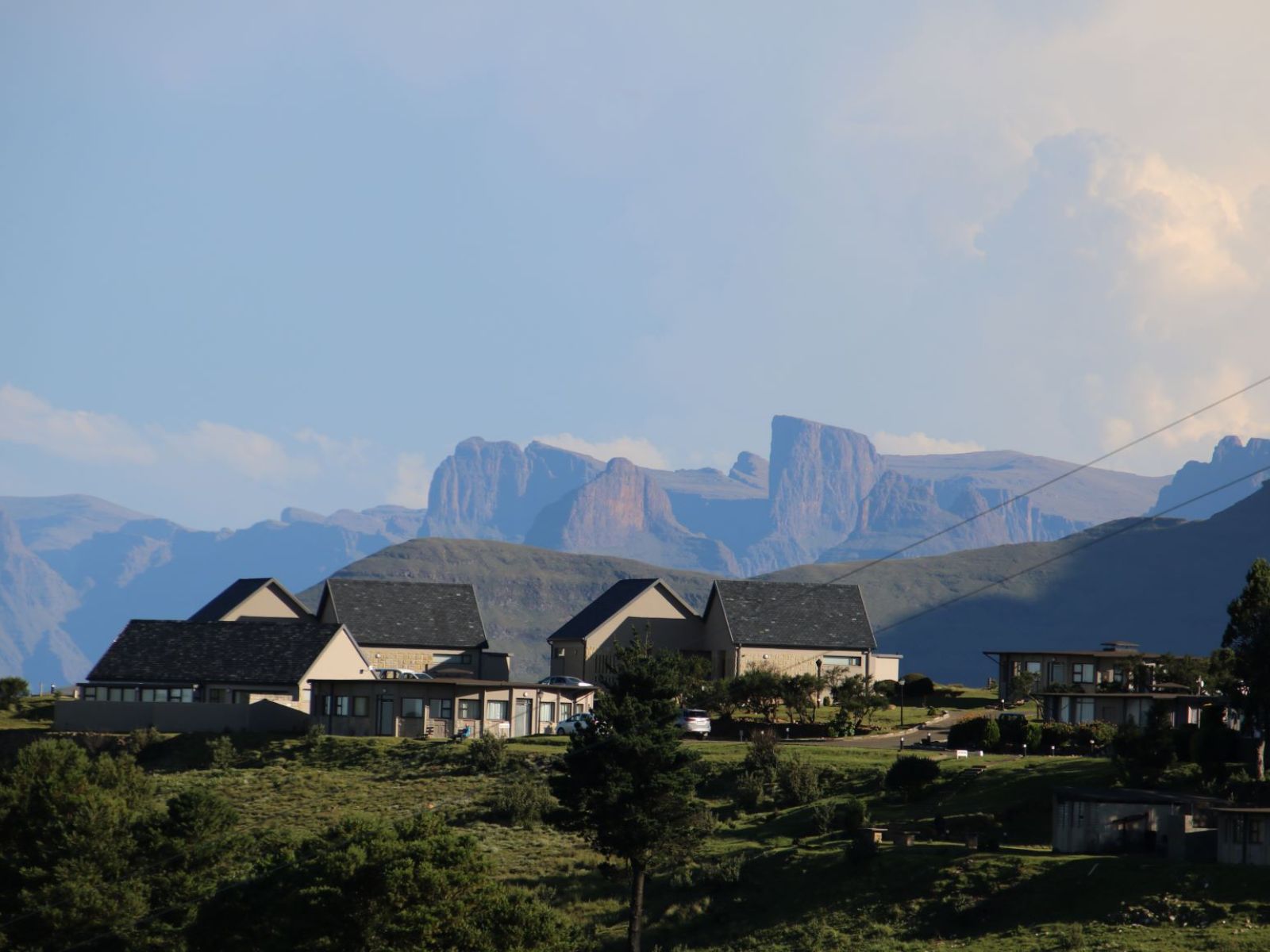 Rondreis Zuid-Afrika, Drakensberg, Witsieshoek Mountain lodge, overzicht omgeving lodge