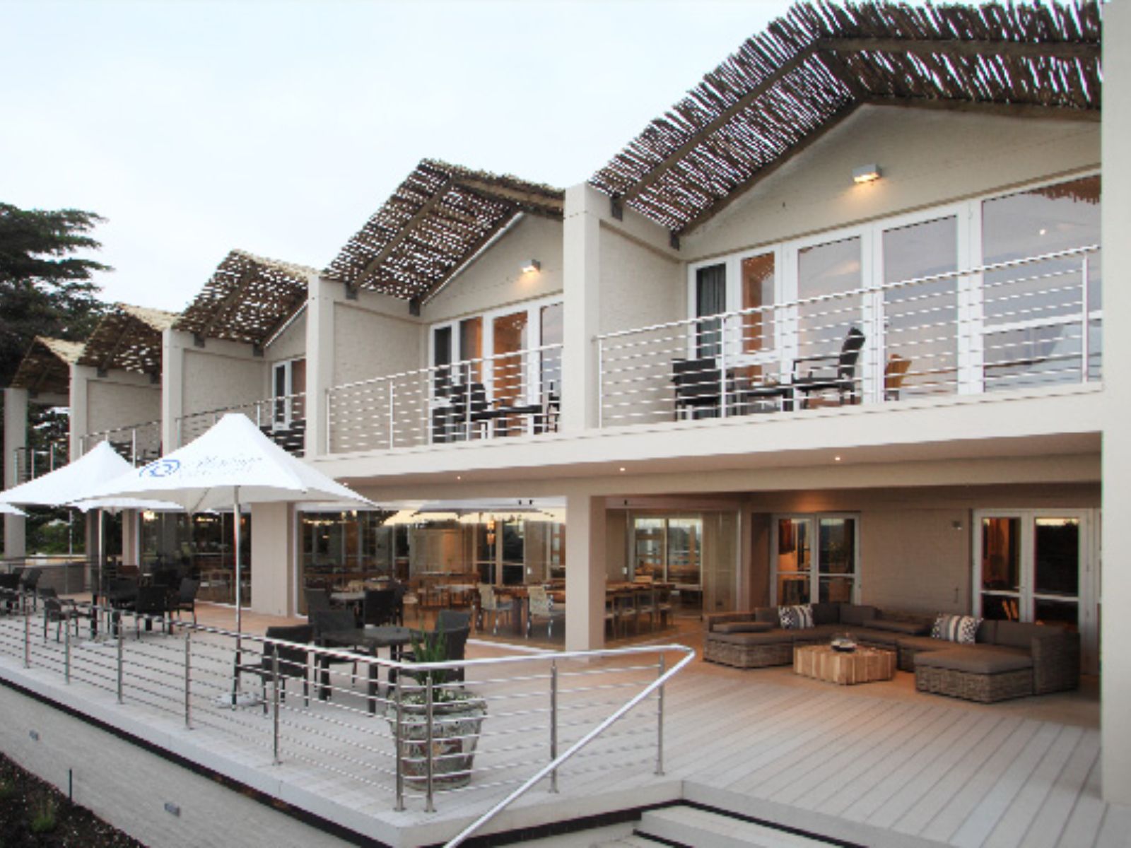 Rondreis Zuid-Afrika, Hermanus, Abalone Lodges, buitenaanzicht lodges