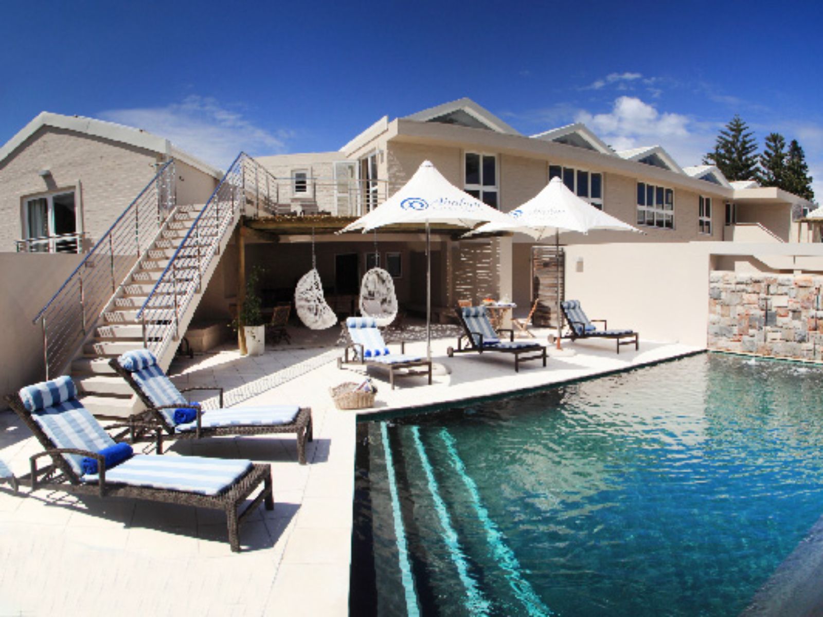 Rondreis Zuid-Afrika, Hermanus, Abalone Lodges, zwembad