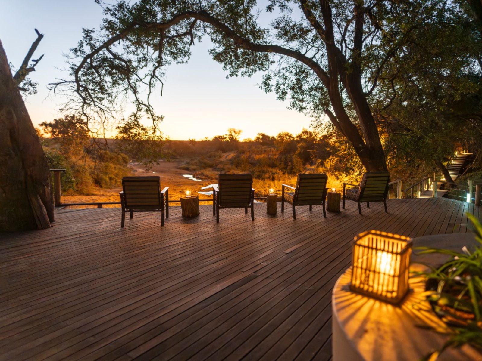 Rondreis Zuid-Afrika, Kruger - Klaserie Private Nature Reserve, Nyala Safari Lodge, zitstoelen met uitzicht