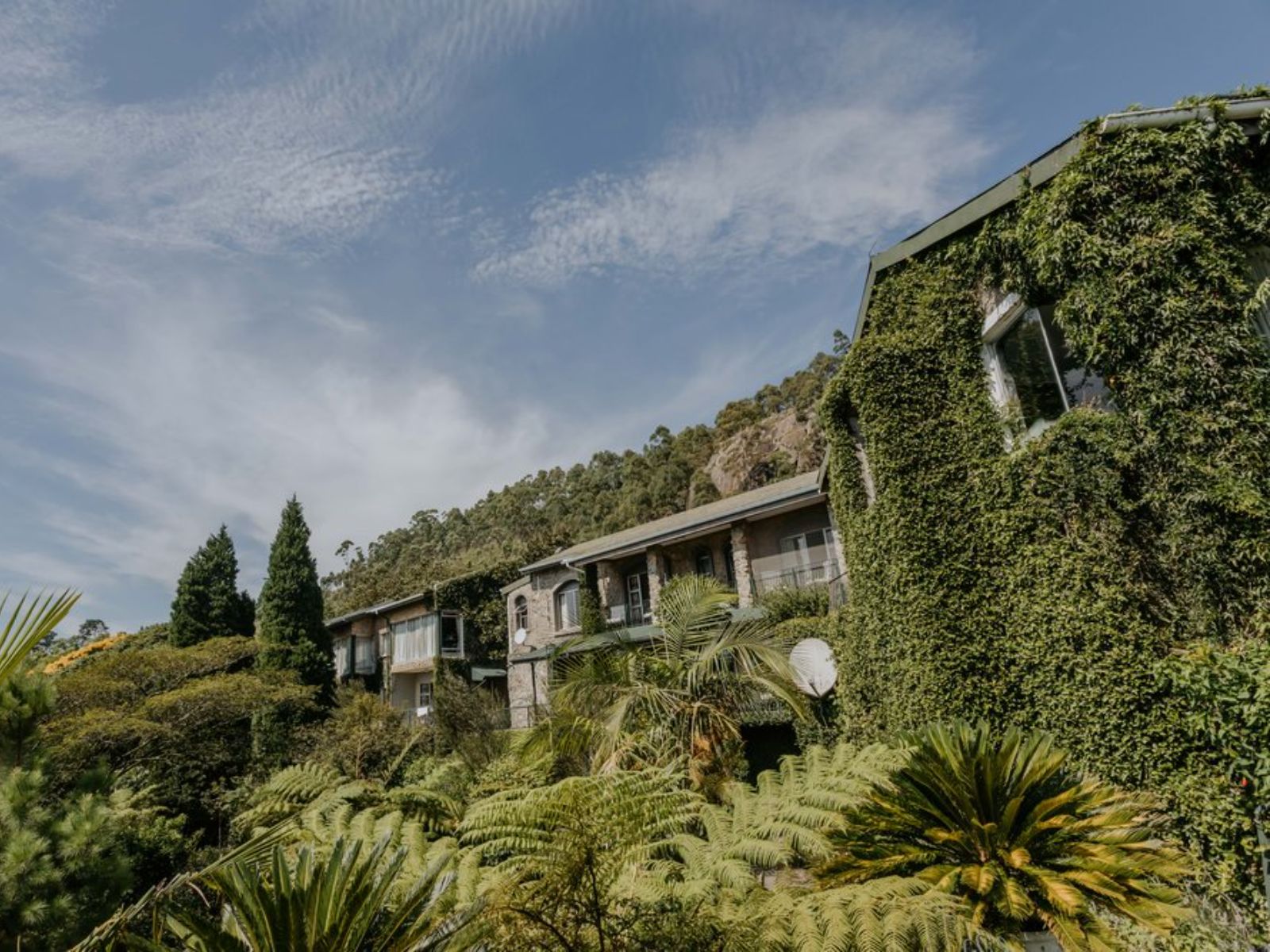 Rondreis Zuid-Afrika, Lobamba, Ematjeni Luxury Guesthouse, buitenaanzicht Guesthouse