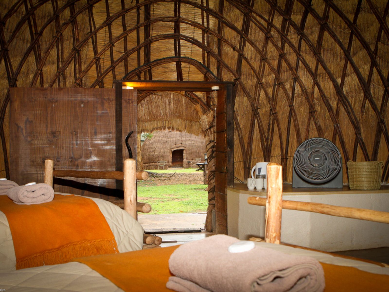 Rondreis Zuid-Afrika, Lobamba, Milwane Bee-Hive, Ingang lodge