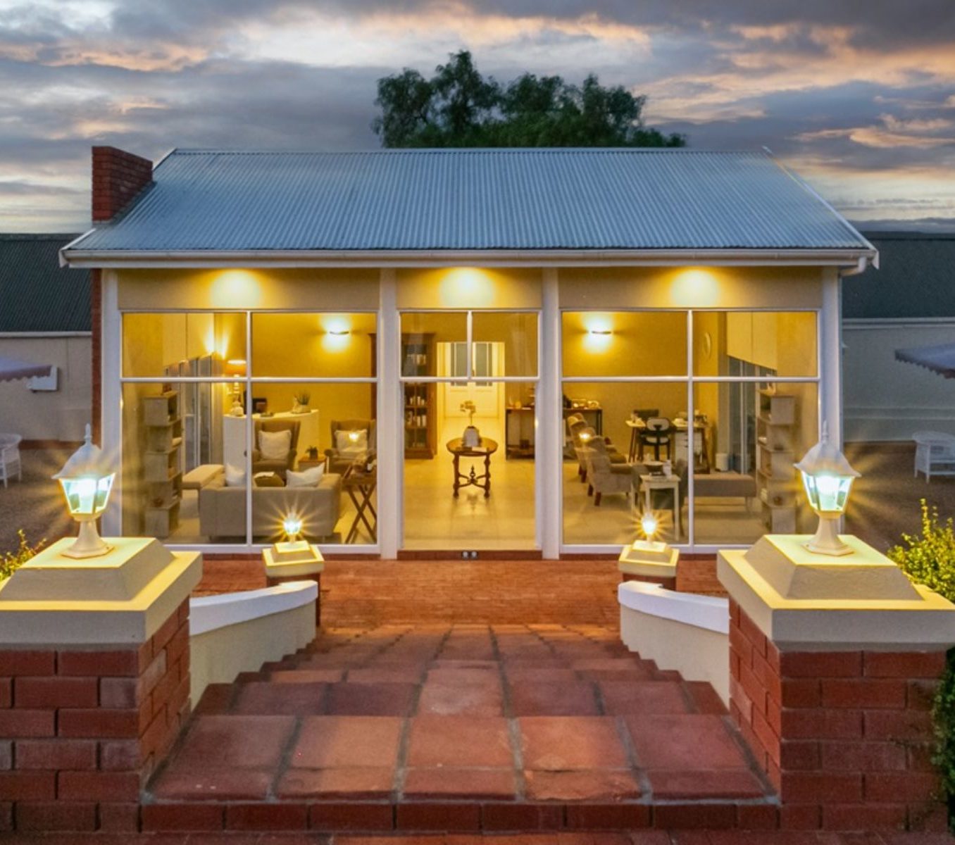 Rondreis Zuid-Afrika, Oudtshoornm, La Plume Guest House, buitenaanzicht guest house