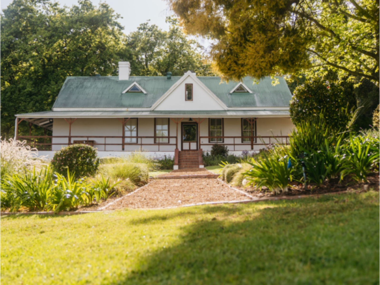 Rondreis Zuid-Afrika, Stellenbosch, Knorhoek Guesthouse, vooraanzicht guesthouse
