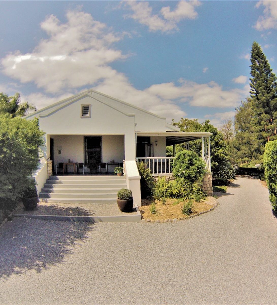 Rondreis Zuid-Afrika, Swellendam, Swellendam Country Lodge, buitenaanzicht lodge