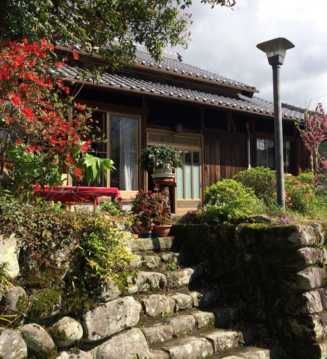rondreis japan, Chikatsuyu, Guest house Chikatsuyu Sakuranosono, buitenaanzicht