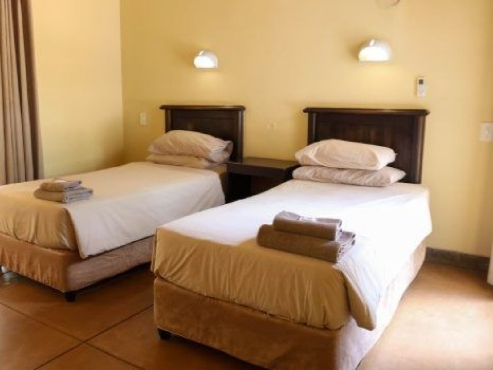rondreis zuid afrika, kruger park, shingwedzi rest camp, twin kamer