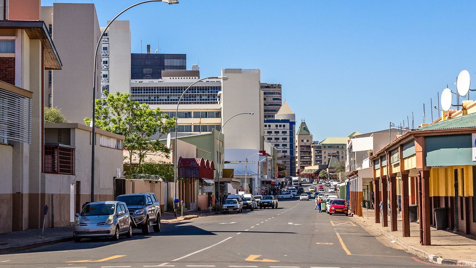 Rondreis Namibië, Windhoek, weg centrum windhoek