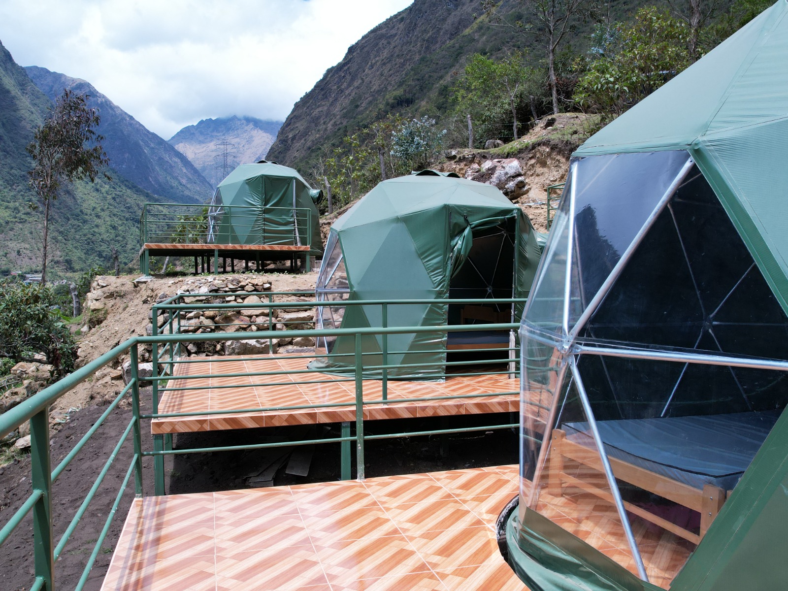 Rondreis Peru, Salkantay trekking, domes met terras