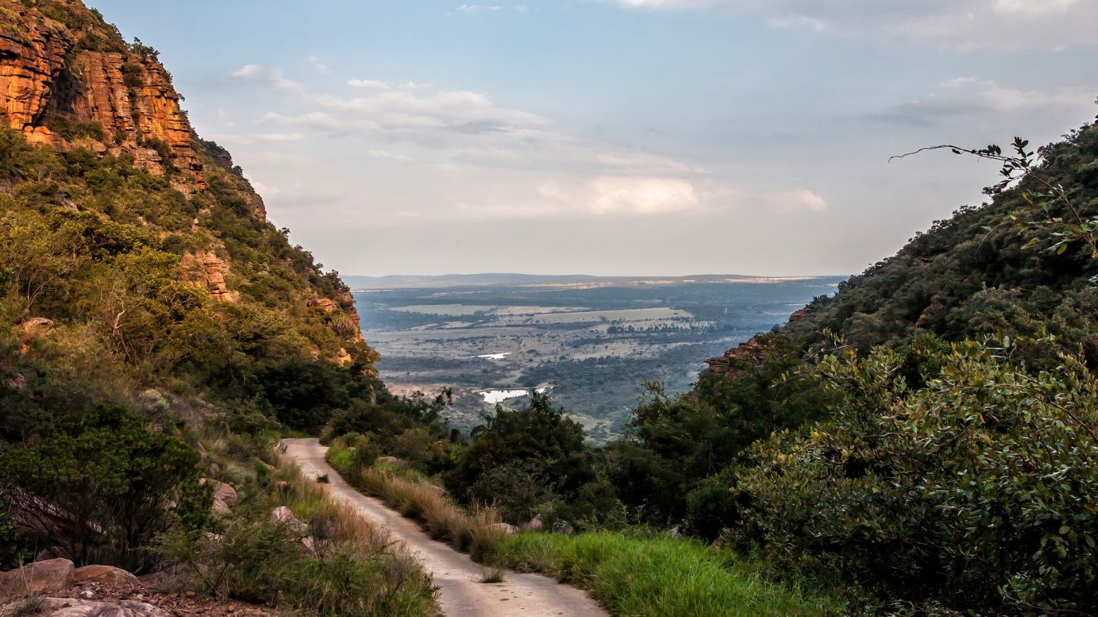 Rondreis Zuid-Afrika, Entabeni Game Reserve, zonsopkomst boven het landschap