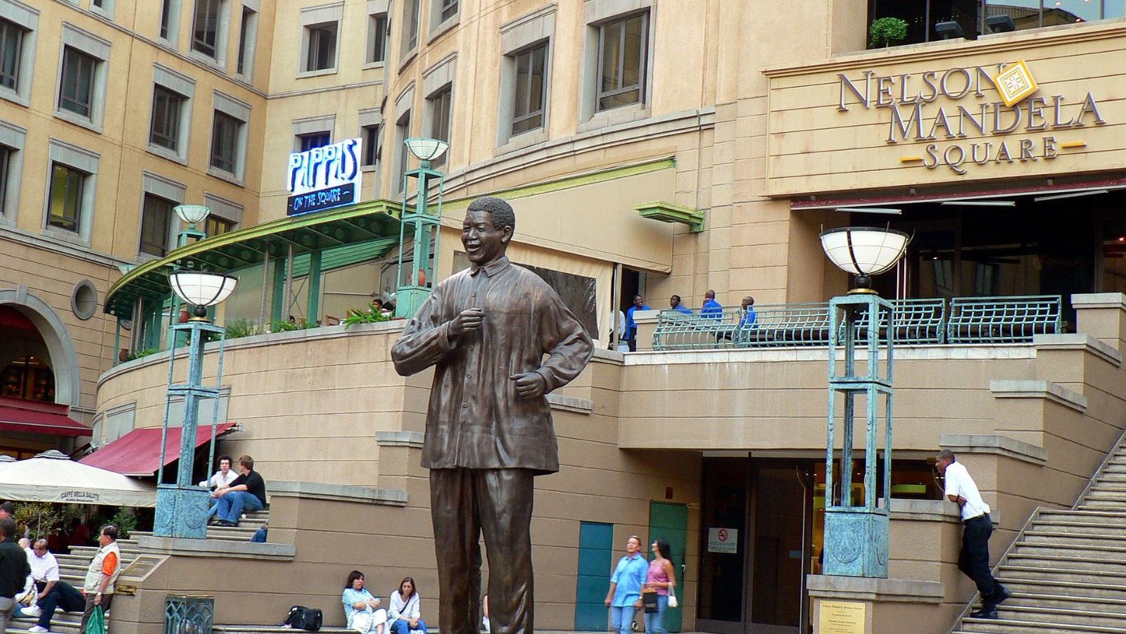 Rondreis Zuid- Afrika, Johannesburg Nelson Mandela Square