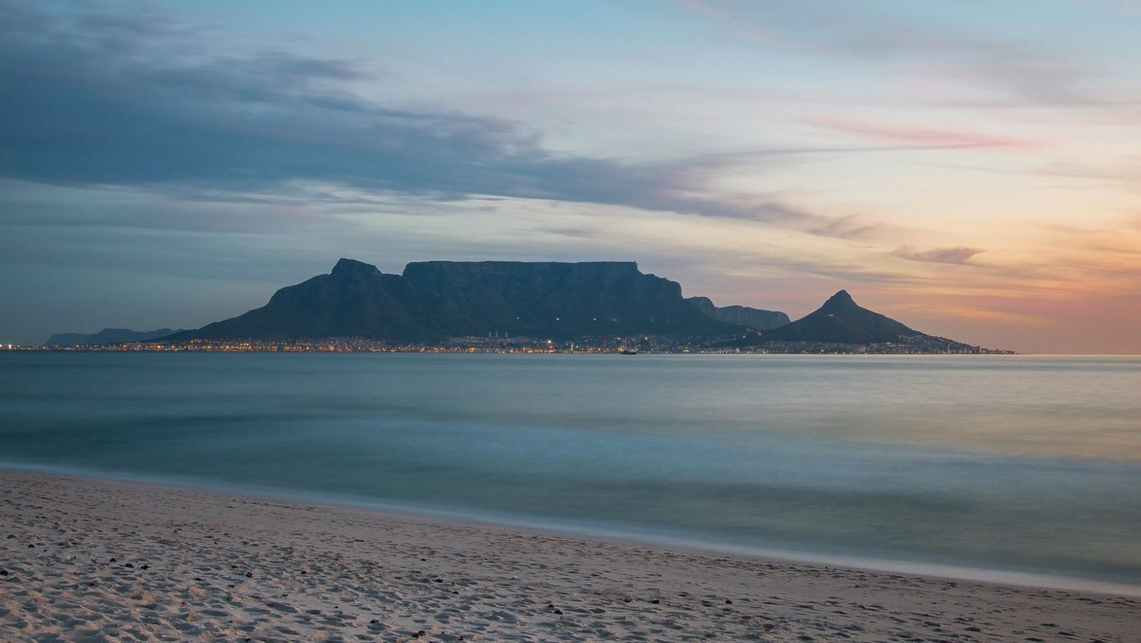 Rondreis Zuid- Afrika, Kaapstad, strand avond