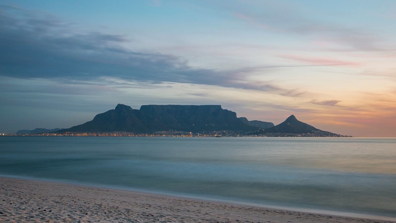 Rondreis Zuid- Afrika, Kaapstad, strand avond