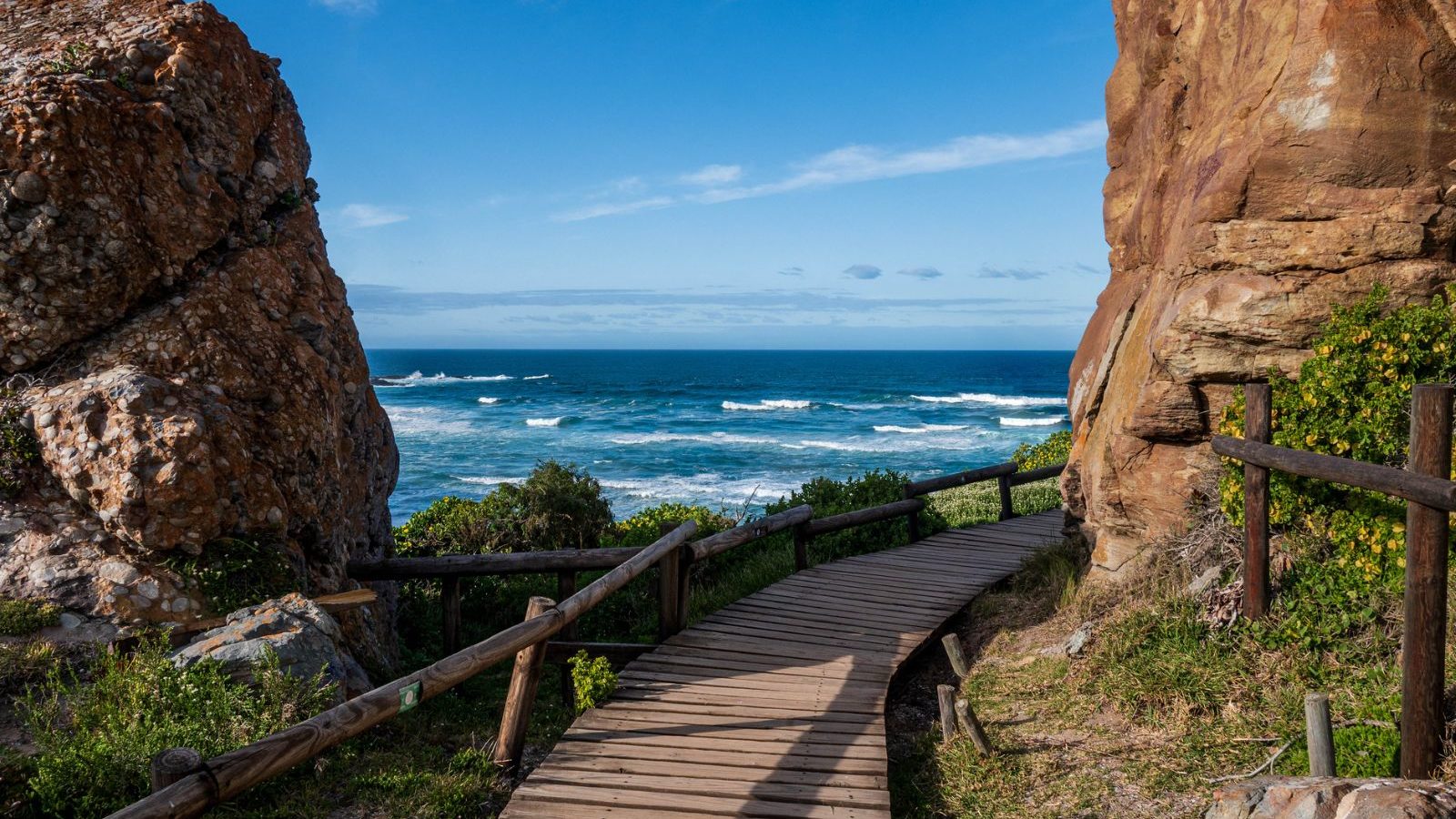 Rondreis Zuid-Afrika, Plettenberg Bay, voetpad naar het strand van Robberg