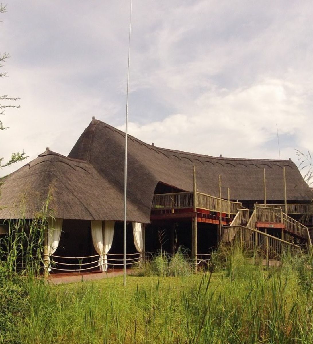 rondreis-botwswana-kasane-kwalape-safari-lodge-7-aspect-ratio-382-420