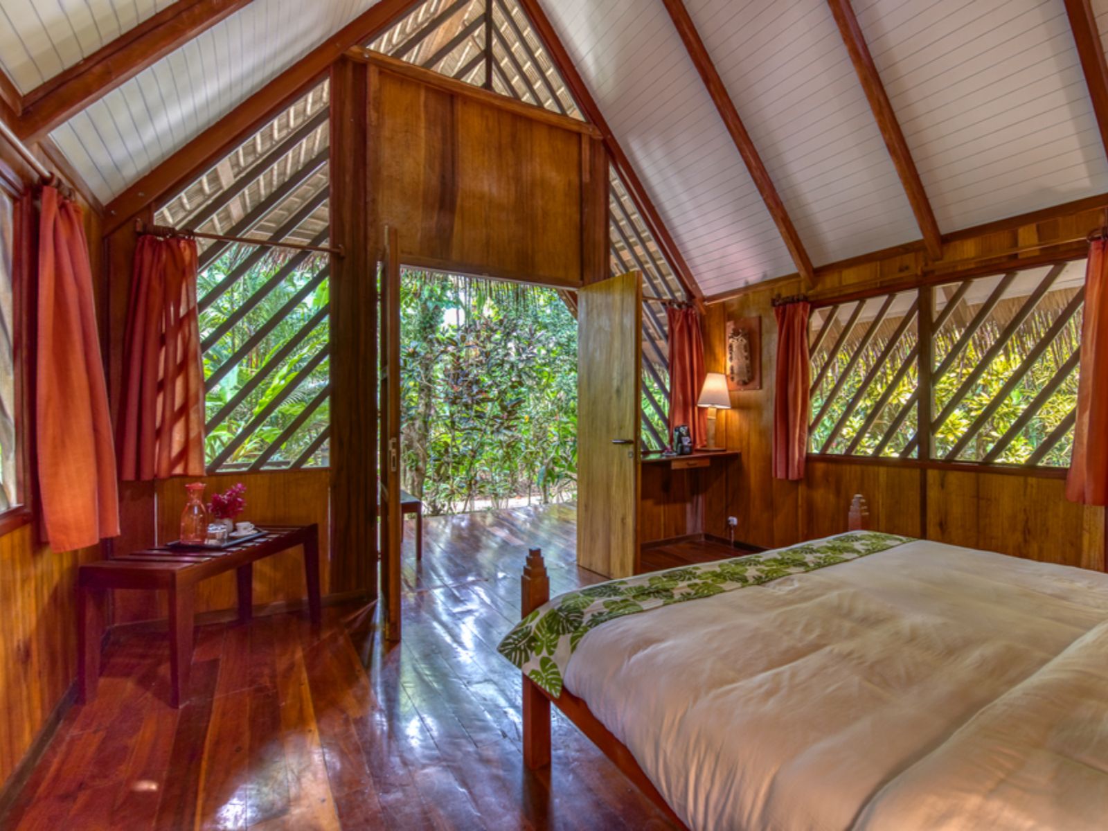 rondreis costa rica, punta cocles, shawandha ecolodge uitzicht vanuit kamer