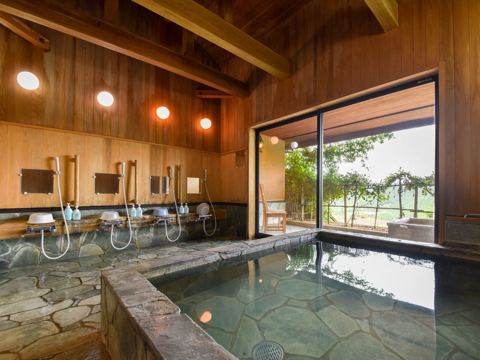 Rondreis Japan, Takahara, Kiri-No-Sato lodge, Onsen