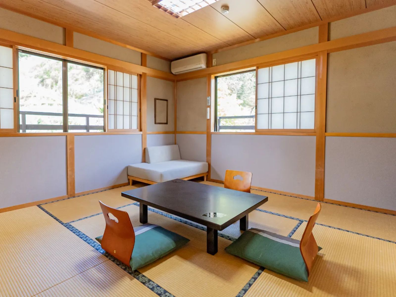 Rondreis Japan, Tsumago, Hanaya Inn Ryokan, Japanse kamer