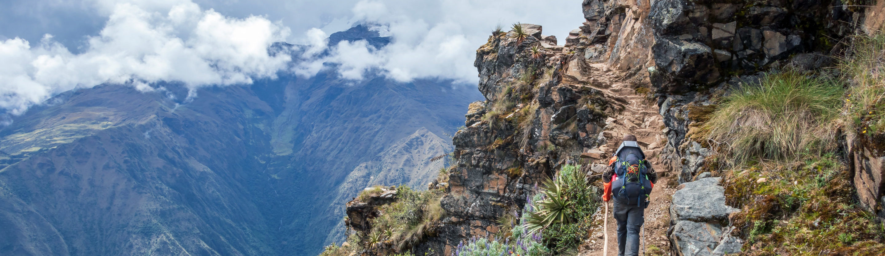 rondreis peru- lares trekking - hiker - header